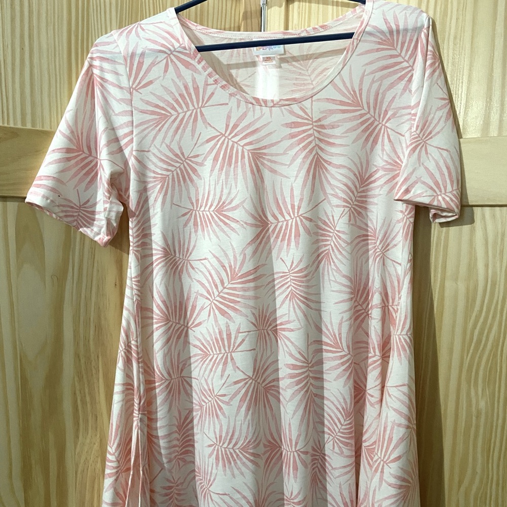 LuLaRoe Melissa Tunic